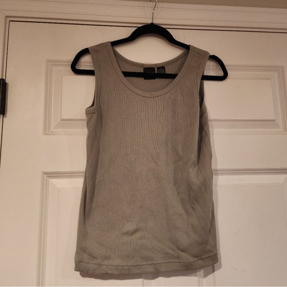 Erika stretchy green ribbed knit tank M
